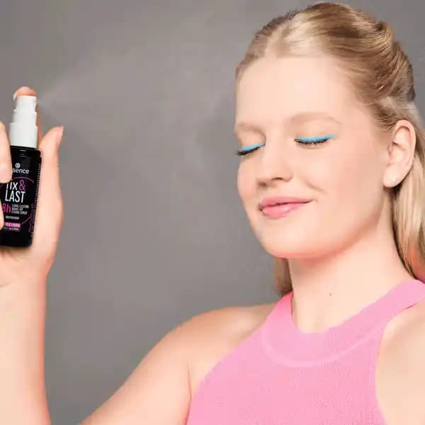 essence-fix-last-18h-make-up-fix-spray